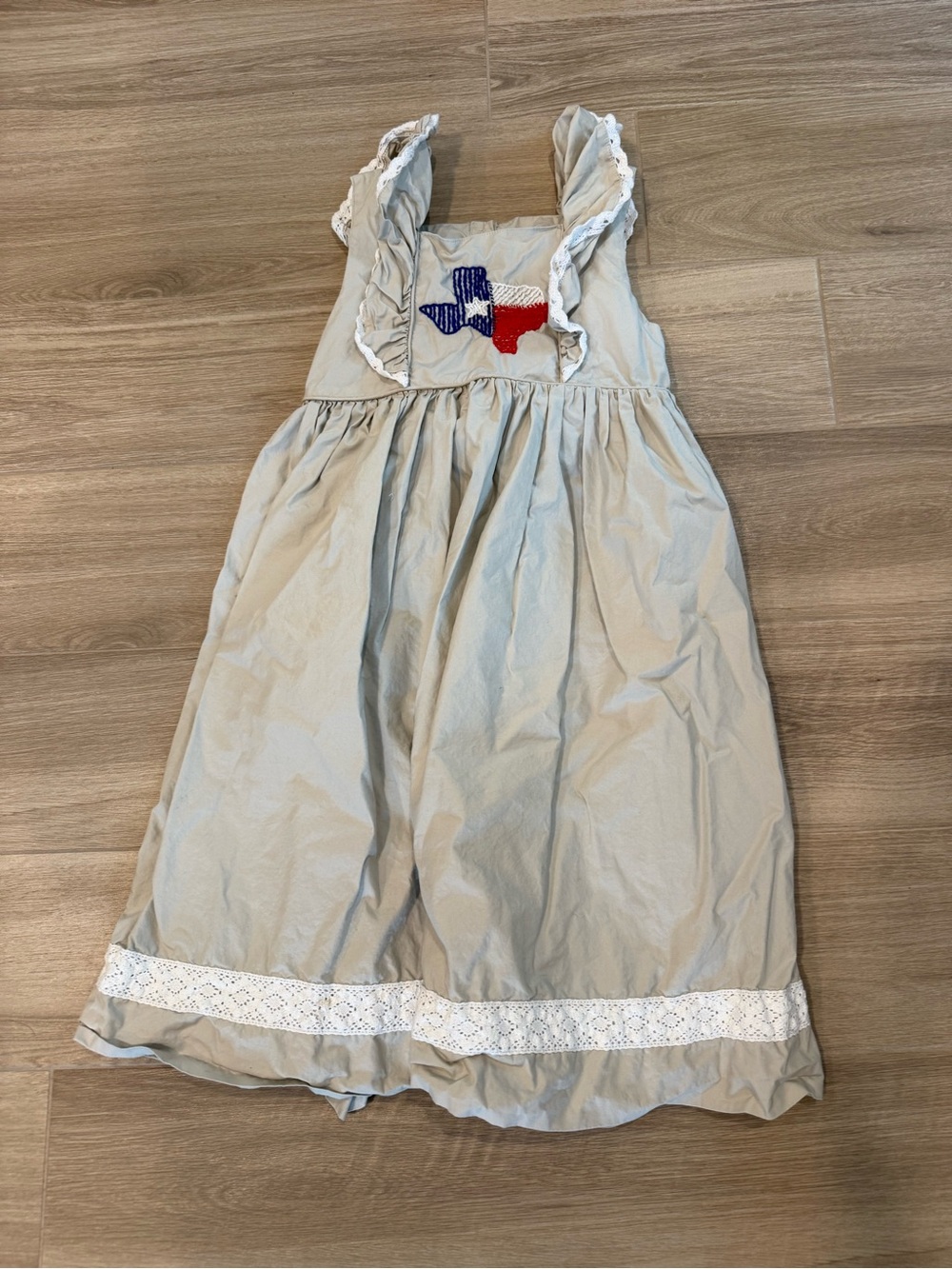 Size 8 smocked sweets Texas dress